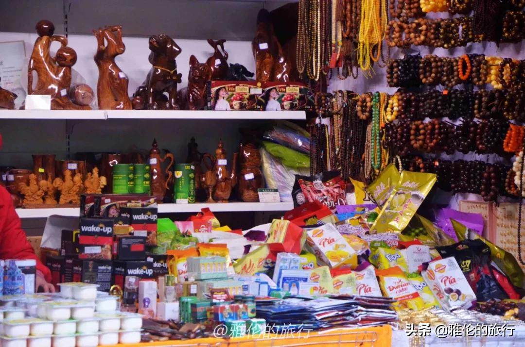 广西崇左市德天跨国瀑布 (广西崇左德天瀑布中越边境)