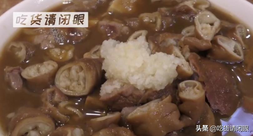 九门胡同老北京卤煮火烧,京城卤煮第一家有什么老北京风味