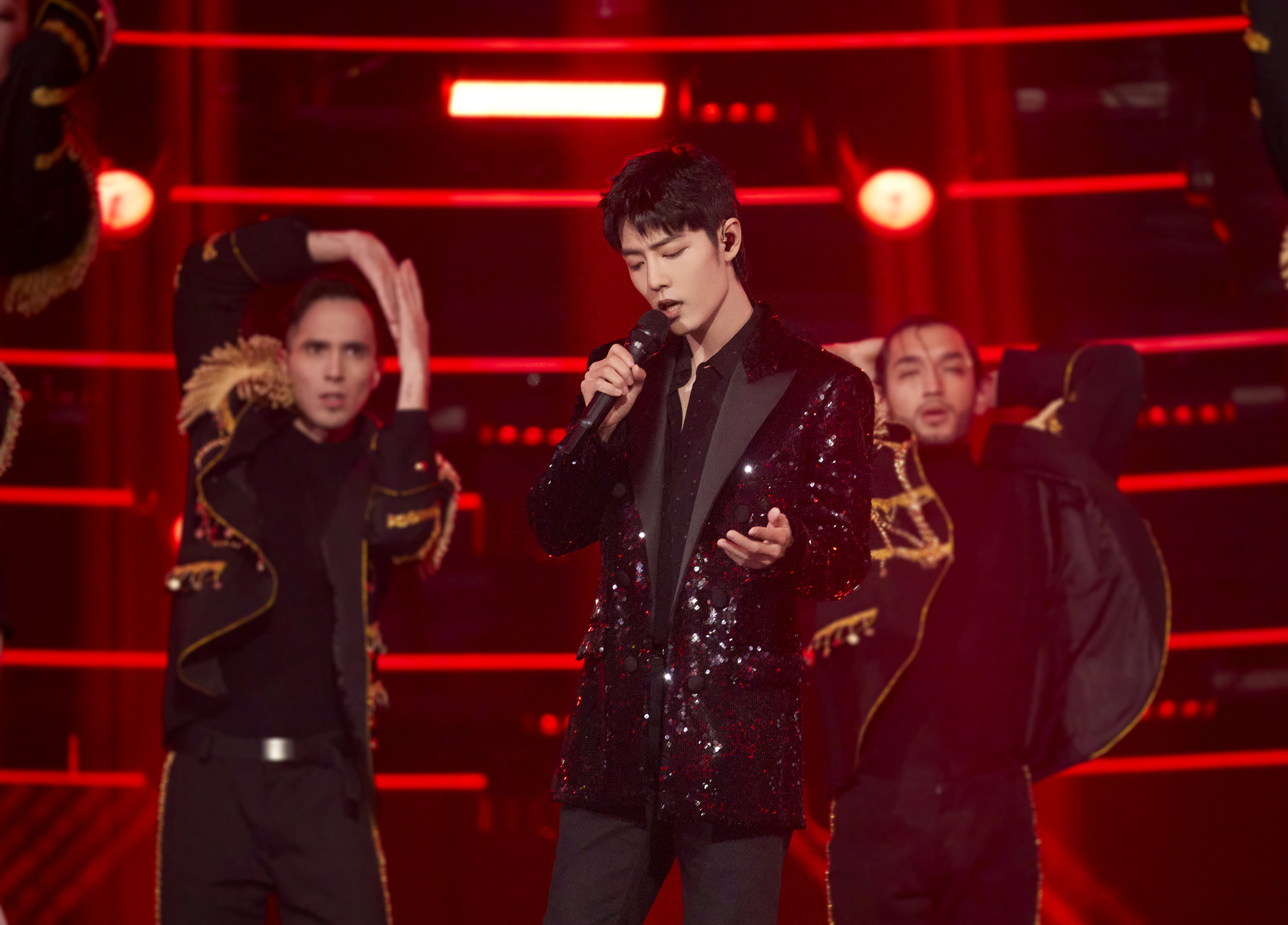 肖战的努力自律一直看在眼里,肖战强大的心理素质