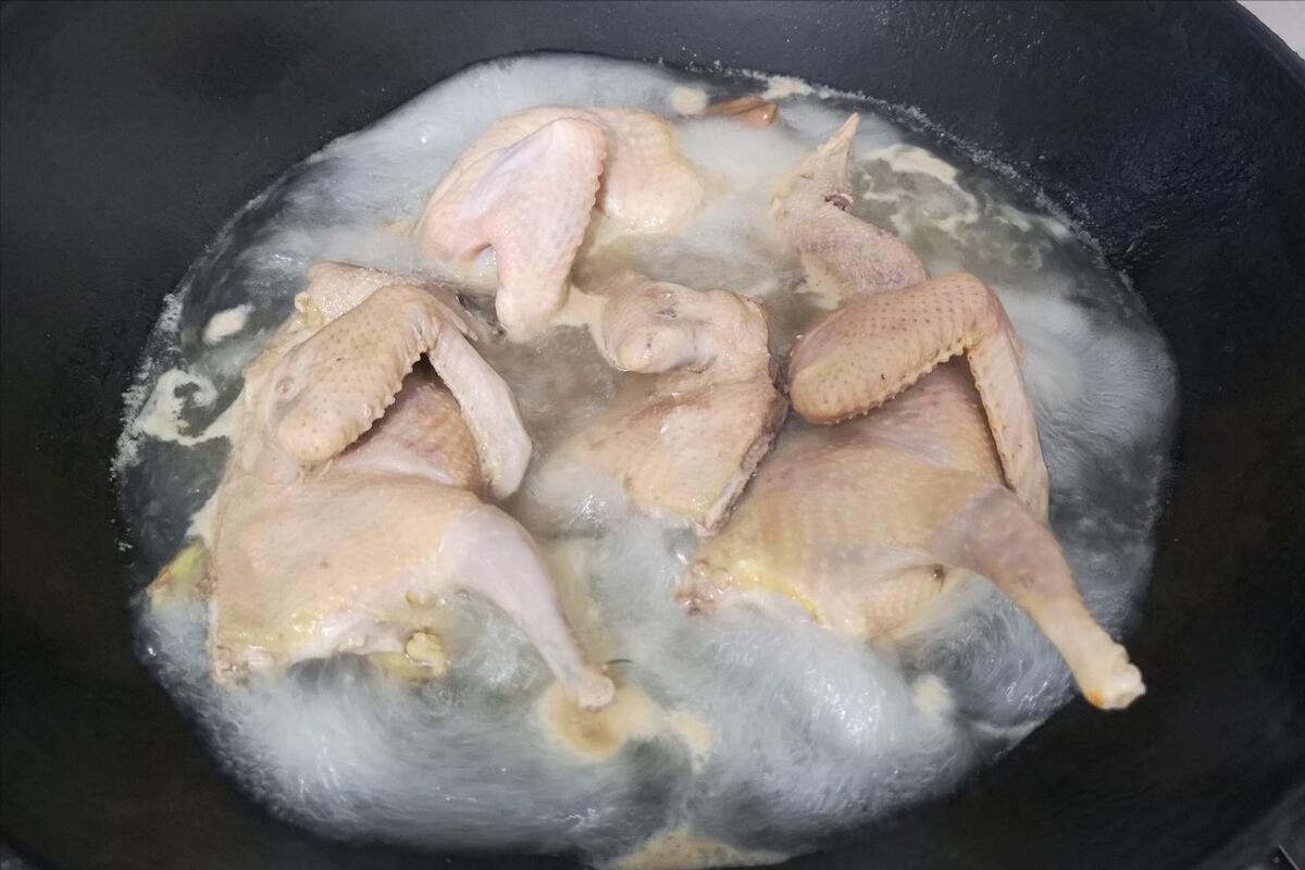 鸽子和鸡煮什么汤好喝,一鸽胜九鸡炖法