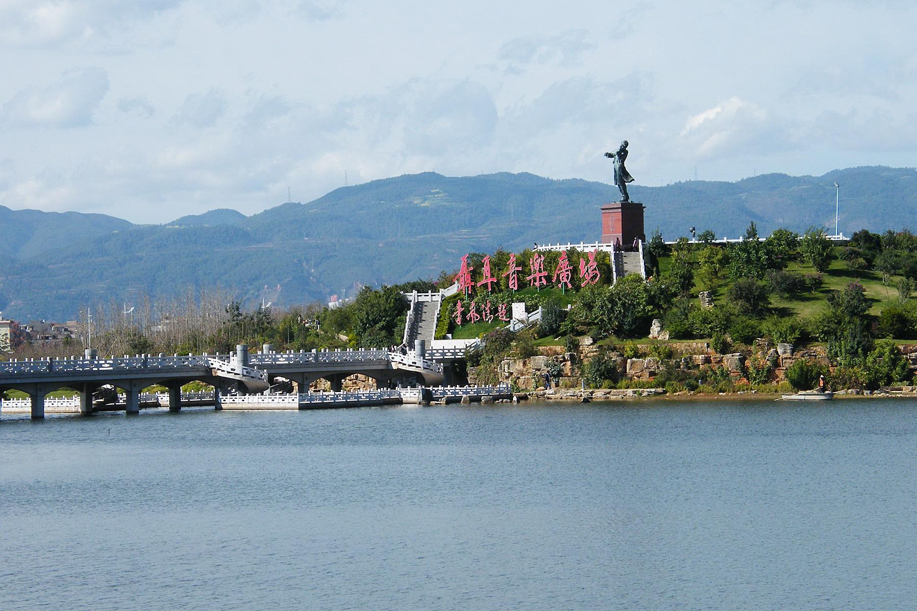 玉溪冲浪,玉溪映月潭温泉周边美食
