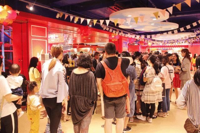 西湖边的游乐场,杭州玩具王国儿童乐园