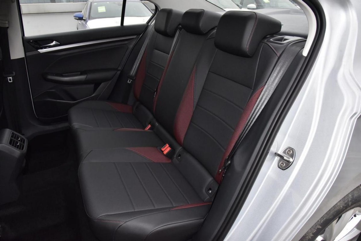 油耗只有5的车,宝来选哪款车性价比高及实用