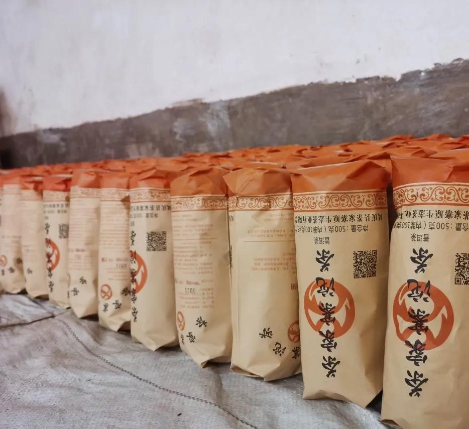 普洱陈香和糯香哪个好,普洱陈香和霉味的区别