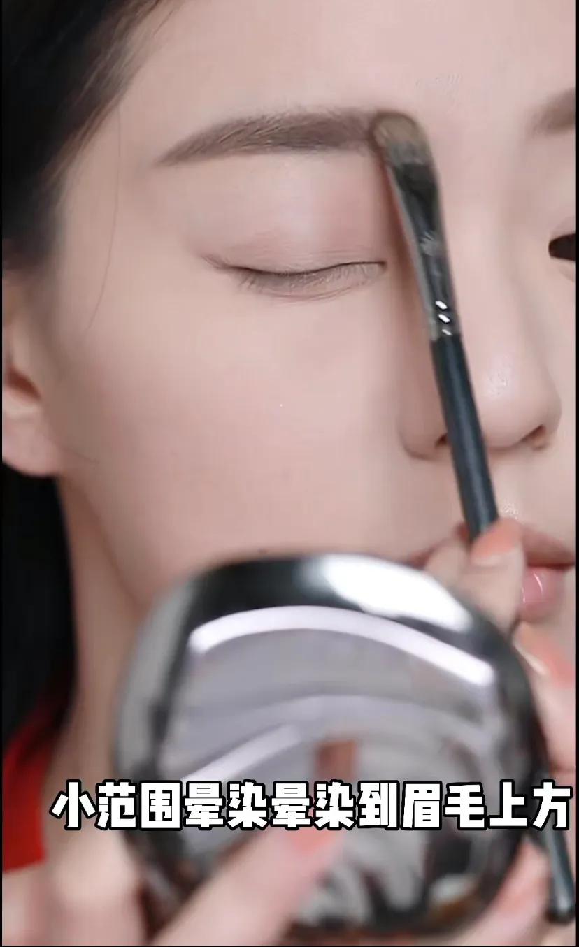 王楚然红棕烟熏妆图片,王楚然红棕烟熏妆出图