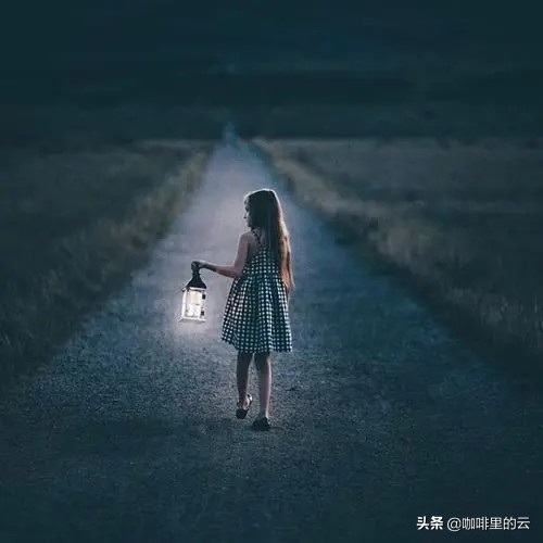 世人皆苦唯有自渡下一句是什么,世人皆苦唯有自渡配图