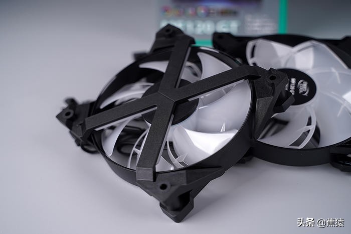 安钛克CUBEDRAK装机展示,11700+ROGB560-G+3080TI