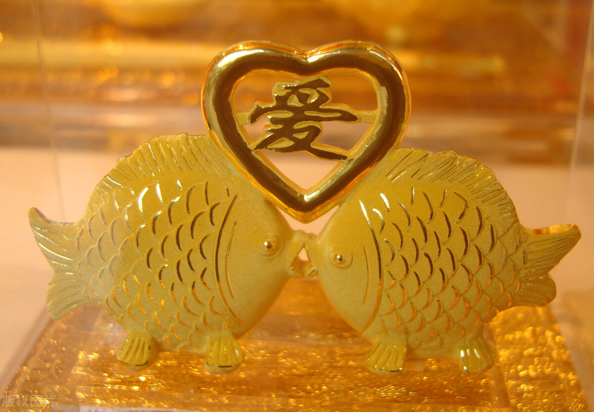 购买黄金首饰，如何买到底价，十年老店长告诉如何选择