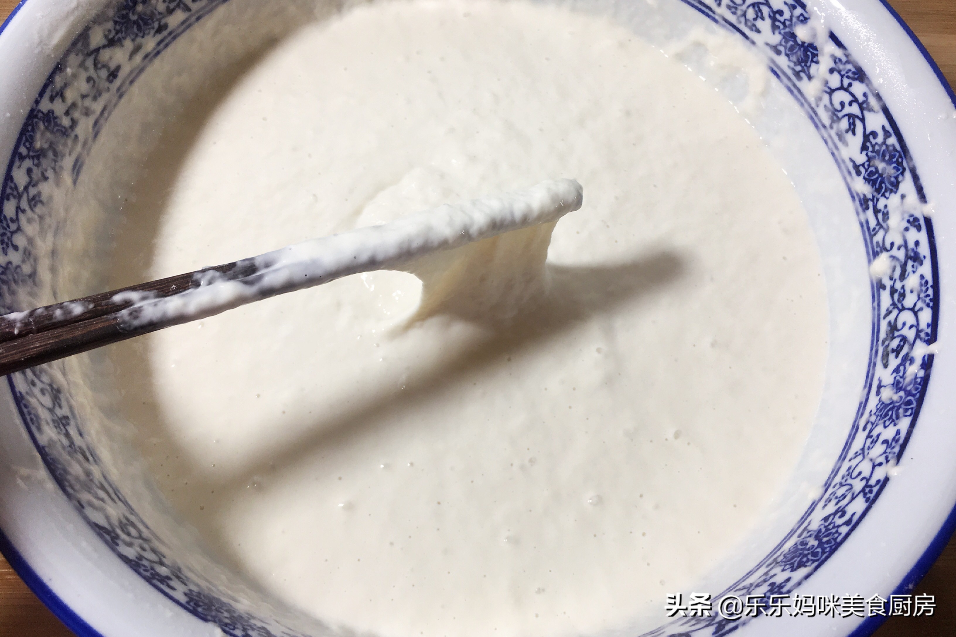 在家蒸凉皮揭不下来怎么回事,为什么自己蒸凉皮会开裂