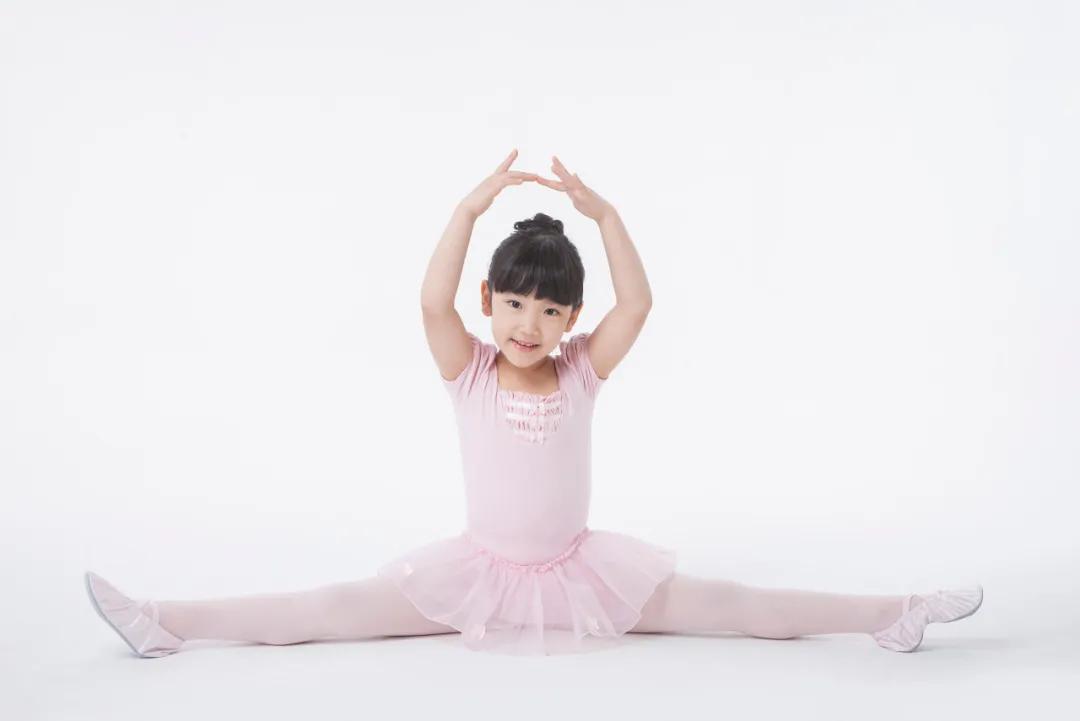 每年舞蹈下腰瘫痪的孩子有多少,舞蹈下腰瘫痪几率多大