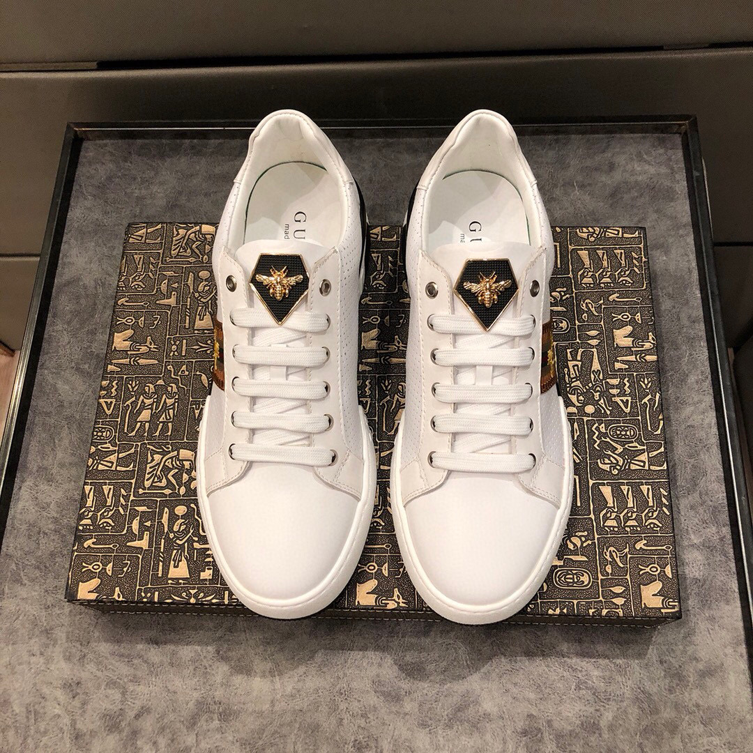 韩系牛仔裤怎么穿搭男士 (男士日系穿搭和韩系穿搭的区别)