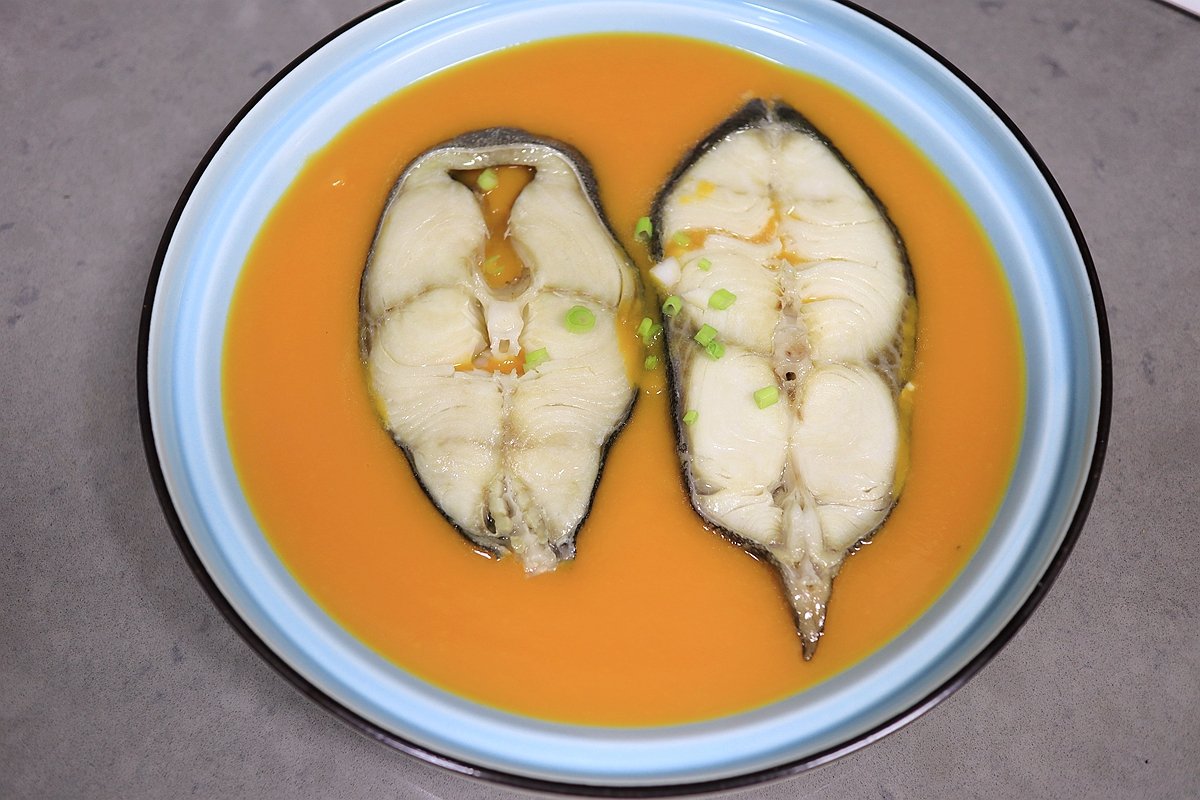 名不虚传的费裤衩鱼，吃完化身喷油射手，香滑口感带来尴尬境遇