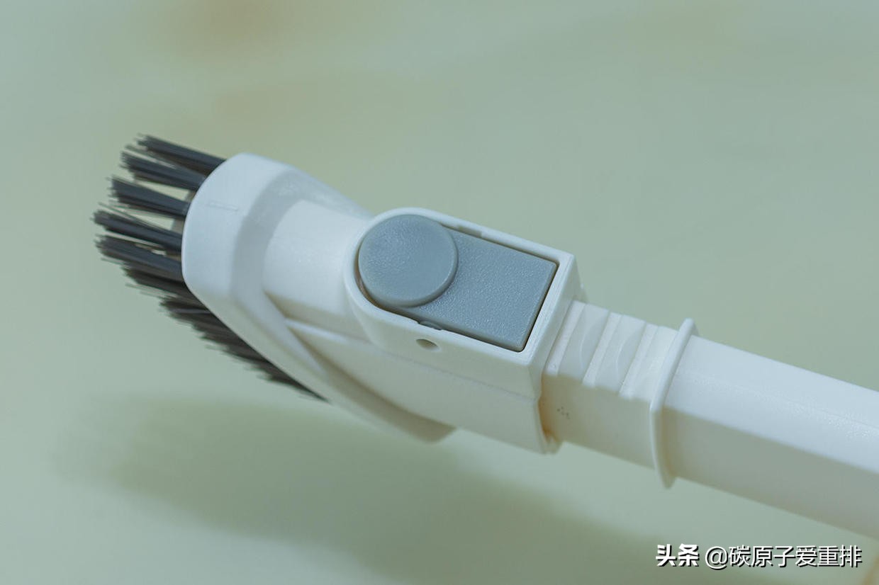 除螨吸尘两相宜大宇除螨仪体验,大宇无线除螨仪吸尘器怎么清理