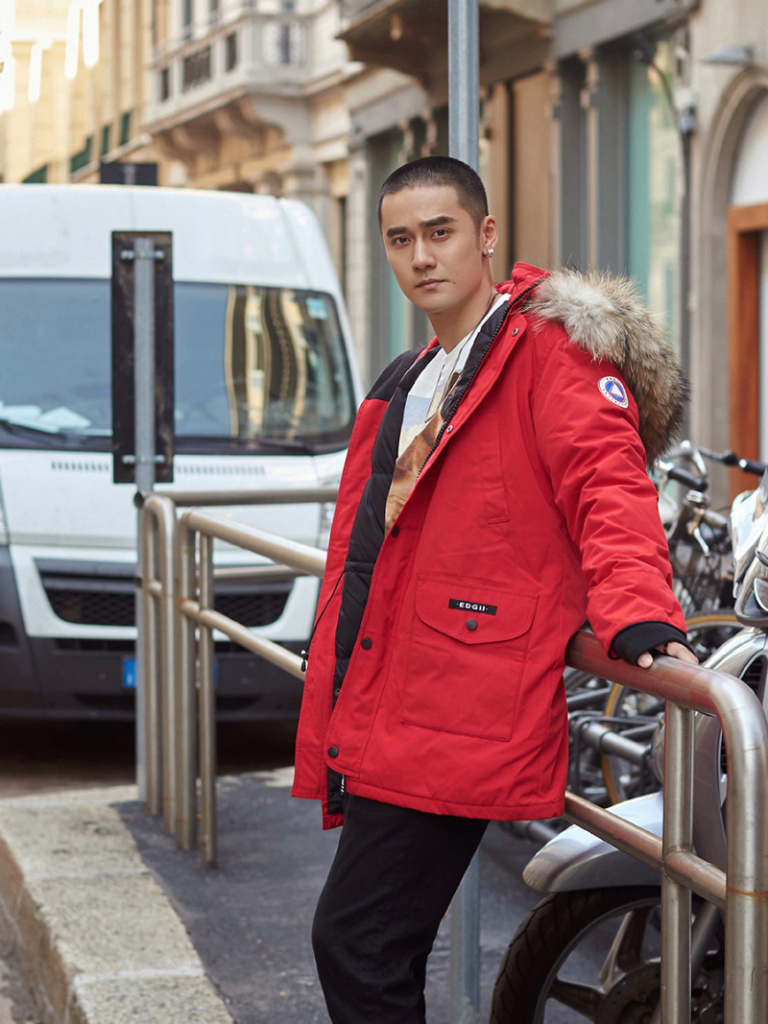 羽绒服男款爆款180斤,搜索男士今年最新款的羽绒服