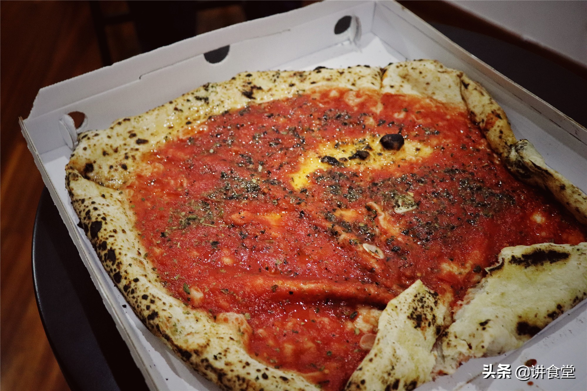 飞跃半个地球,探寻披萨最初的模样,原来可以这么简单这么好吃