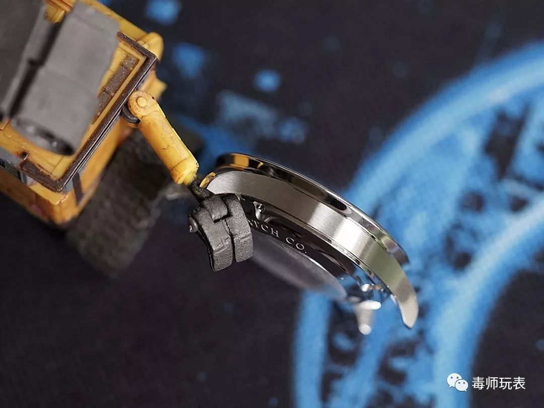 夜王的首选——万国葡萄牙计时机械表