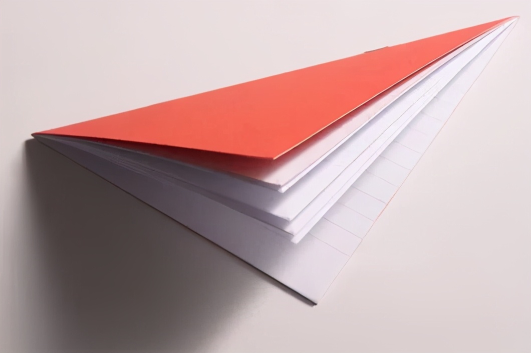 数字媒体艺术用的笔记本电脑,苹果笔记本艺术字体