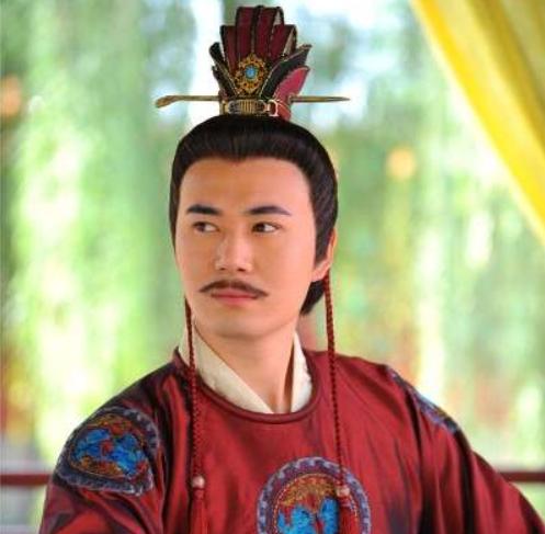 杨贵妃是被谁给杀死了的,杨贵妃被宠幸十一年没有子嗣