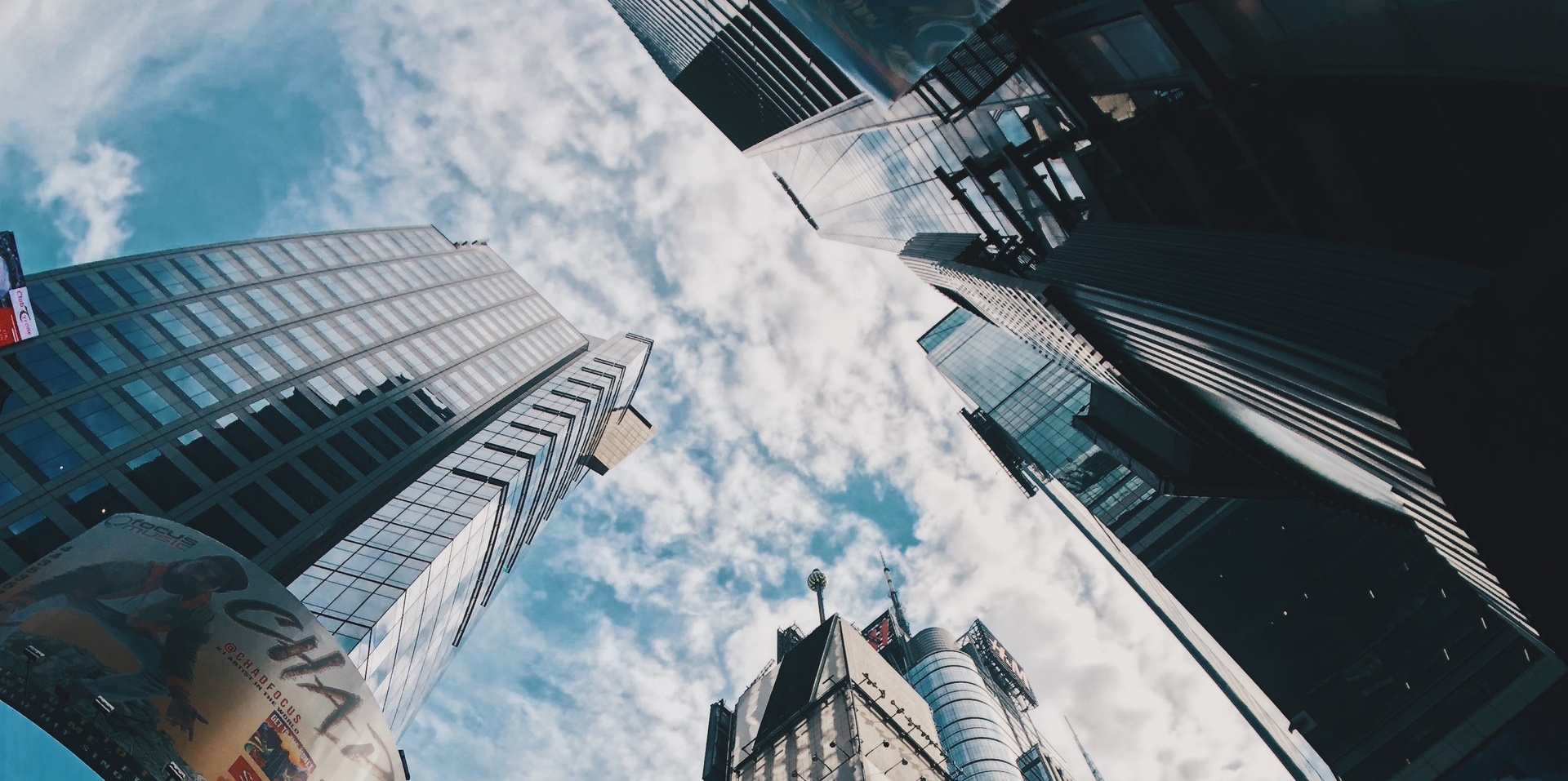 京东赴港为什么是二次上市,京东回香港上市有什么机会