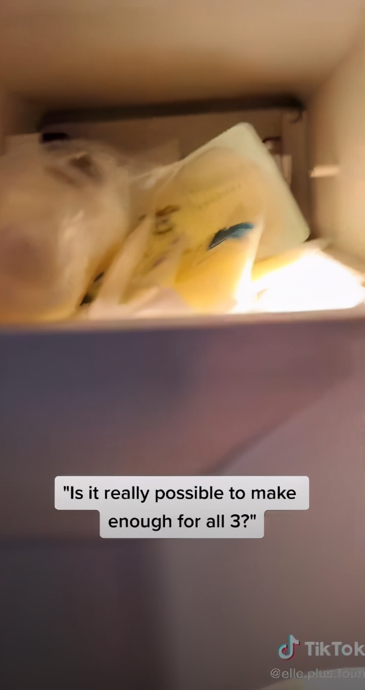 妈妈记录三胞胎一天奶量,三胞胎妈妈喂小宝宝