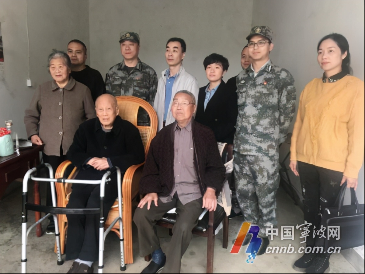 宁波老兵回忆抗美,抗战老兵再次见到曾经的战友