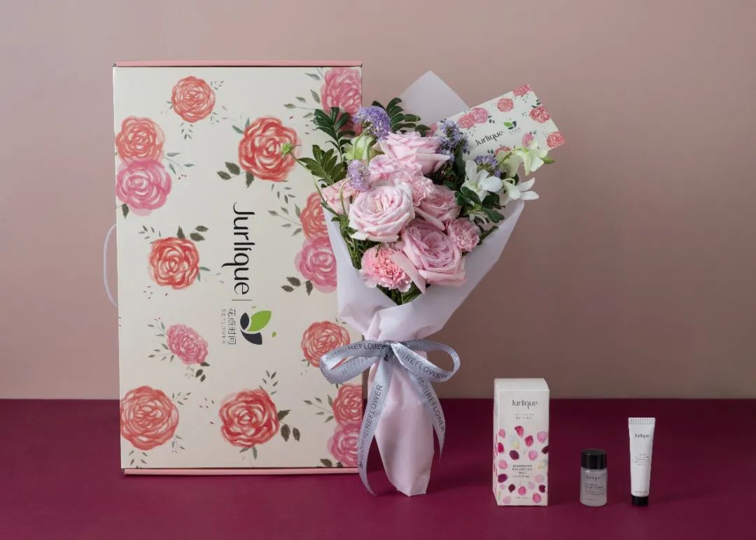 兰蔻七夕限定口红多少钱,兰蔻化妆品七夕限定礼盒