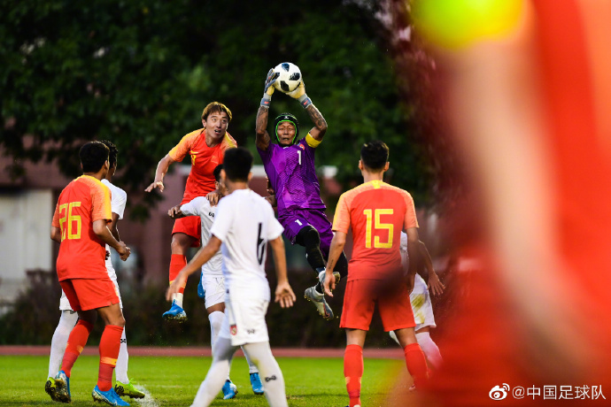 国足4-1缅甸，重庆斯威一大将连场破门，却落选国足集训名单