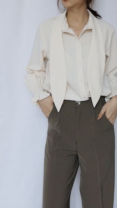 最节省空间又简便的叠风衣方法,薄款中长风衣怎么叠