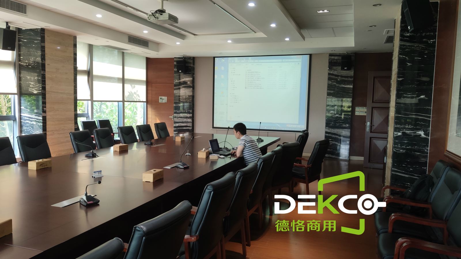 大屏无线投屏设备,推荐一款无线投屏