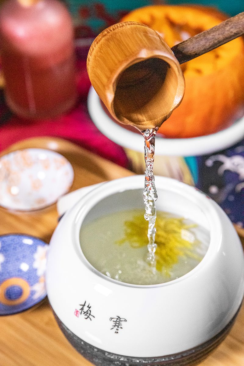 贵阳辣子鸡多锅煮的网红店,贵州贵阳最火爆辣子鸡店铺