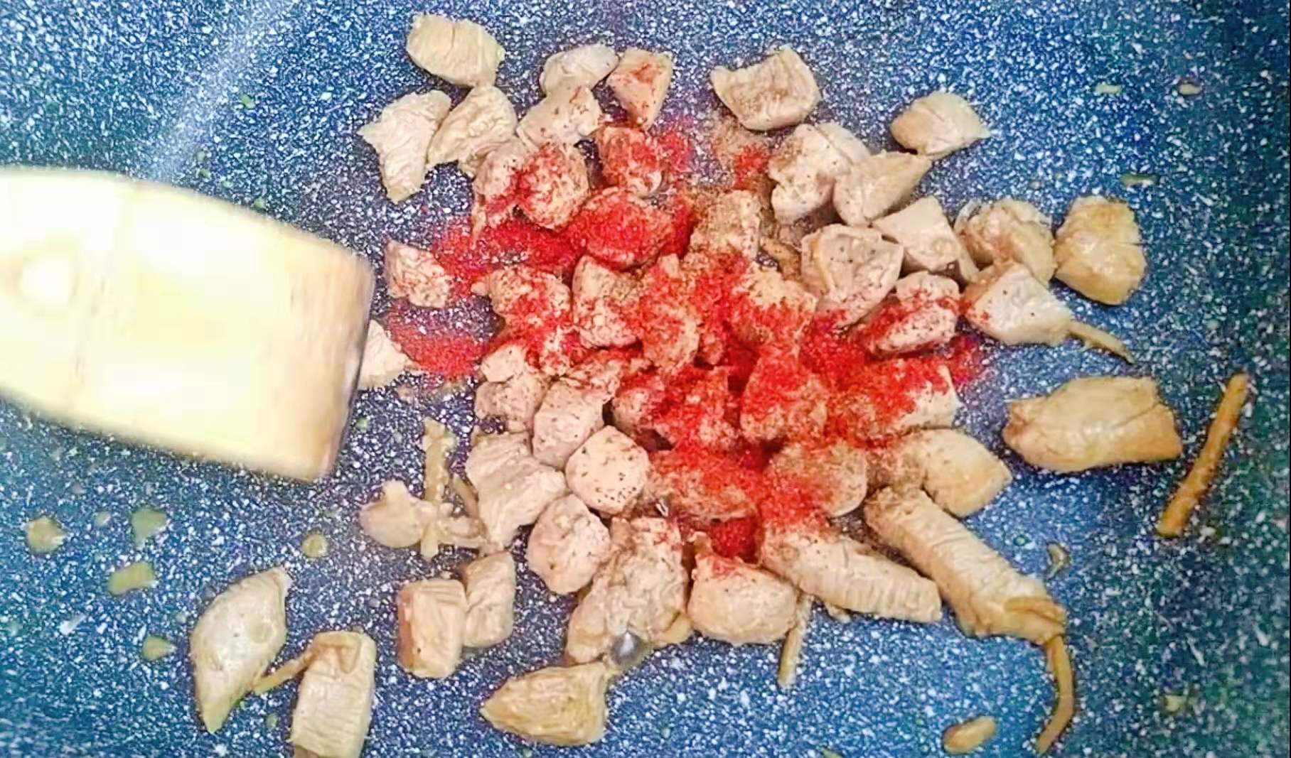 鸡胸肉减脂餐除了烤还能怎么做,减脂早餐鸡胸肉加米饭