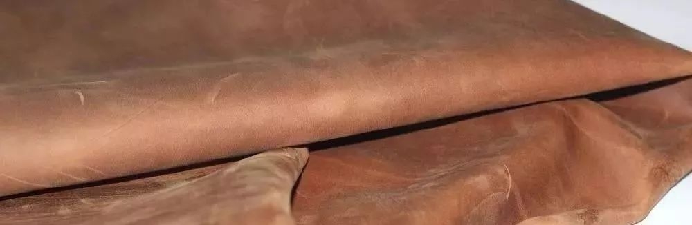 疯马皮是马皮吗,疯马皮怎么有光泽