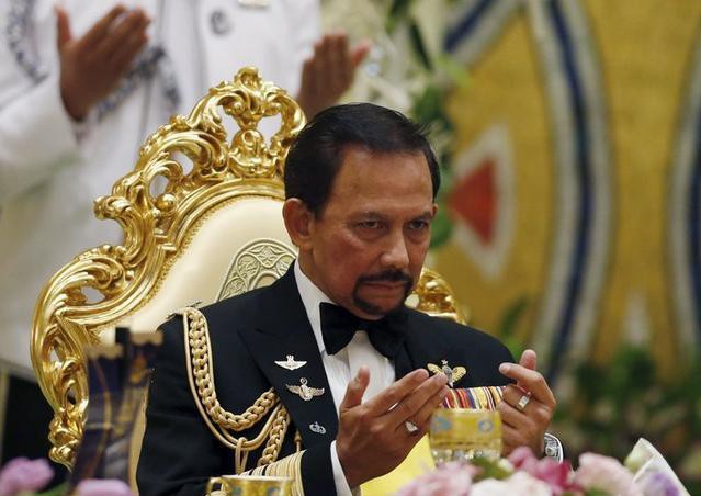 用金做的马桶,纯金马桶