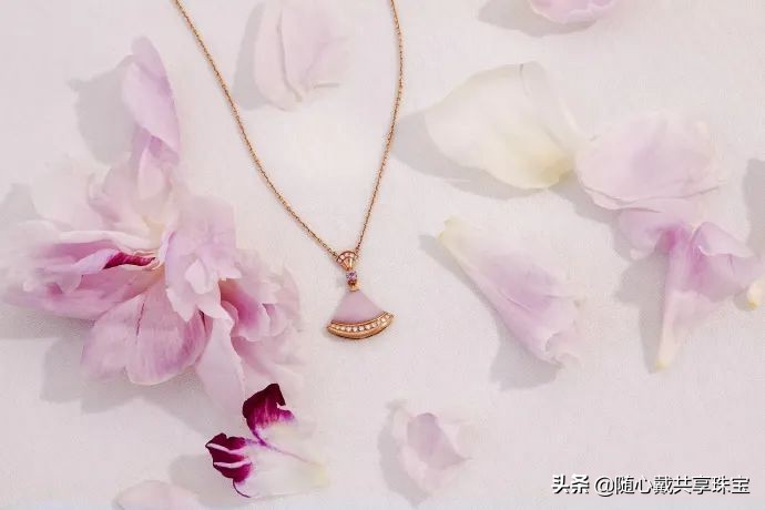 七夕马上要到了！这份讨女朋友欢心的礼物清单拍了拍你