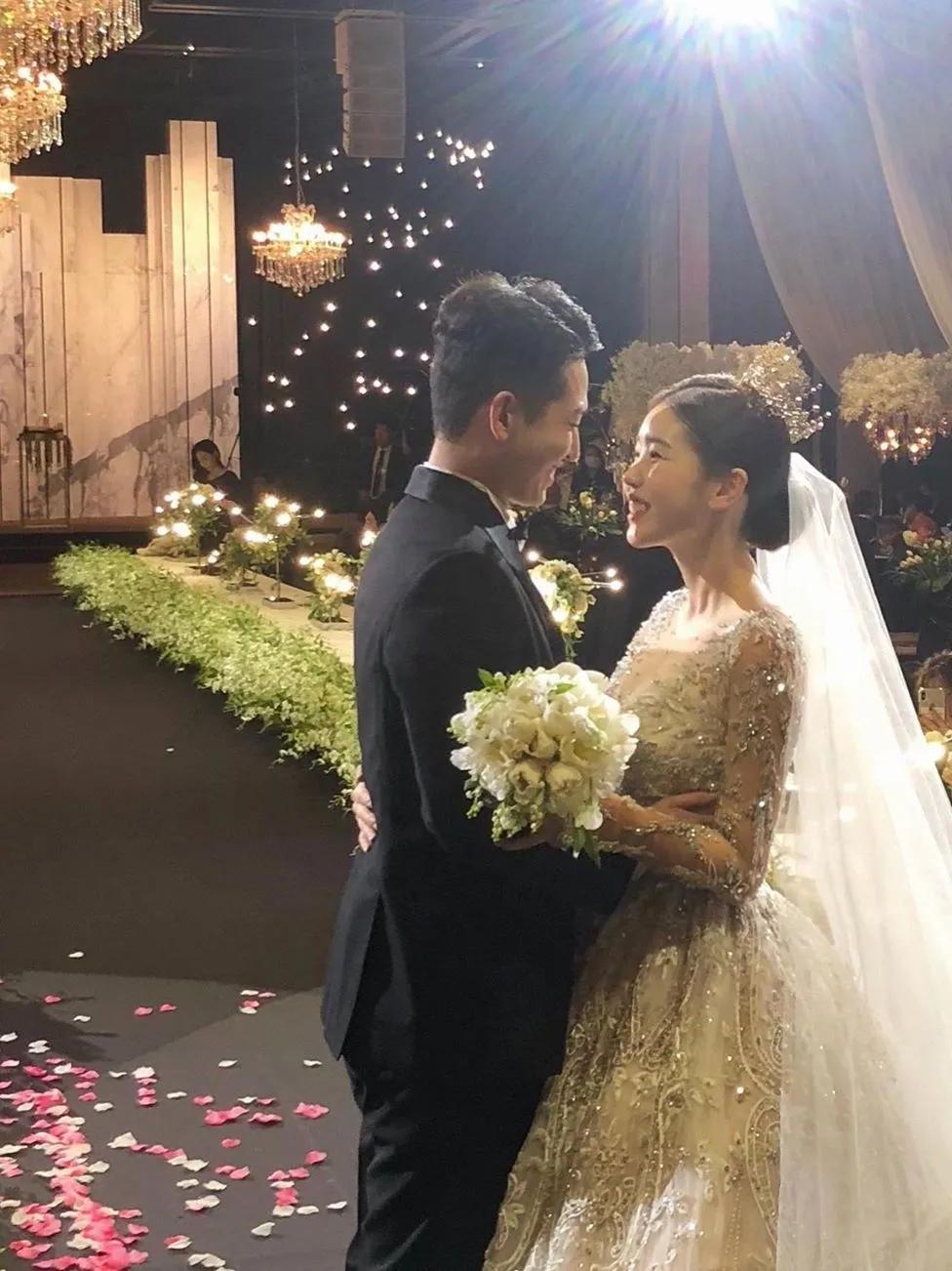 日韩ins风博主,ins上超火的穿搭博主