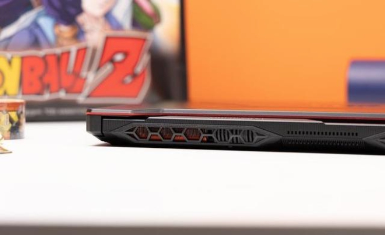 经典永远是经典，《极品飞车14：热力追踪》重制版获高分好评