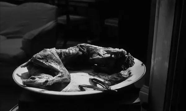 在这部片中,波兰斯基拍出了也许是影史上最传神的女精神病患者