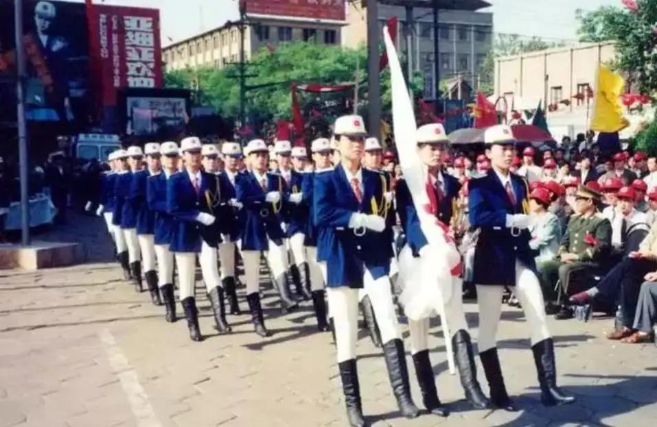 郑州新开业的亚细亚是商场吗,郑州亚细亚商场哪年倒闭的