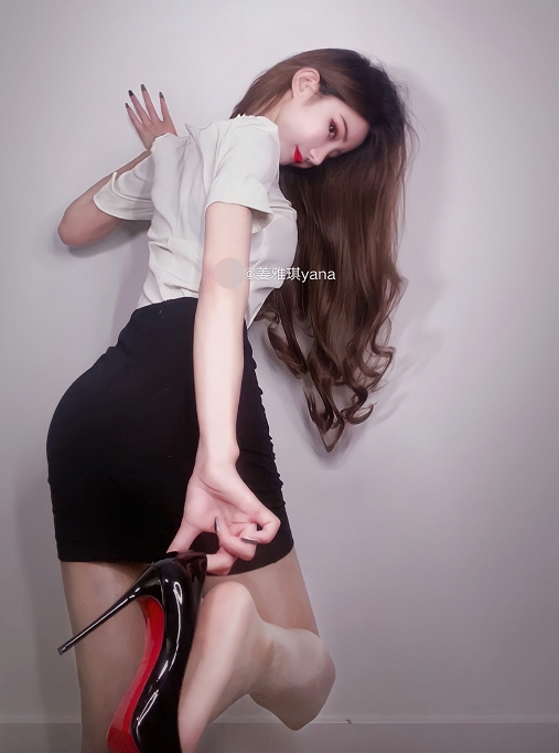 “漫画X”系列过后，又兴起了锁骨养鱼、放鸡蛋，放过你的身体吧