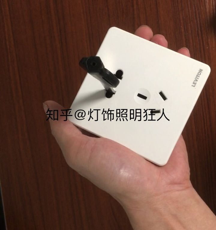 开关插座哪家强14款插座硬核测评,开关插座品牌推荐测评