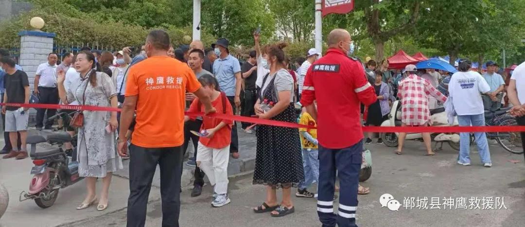 大连八方应急救援队助力高考,助力高考博爱应急救援队