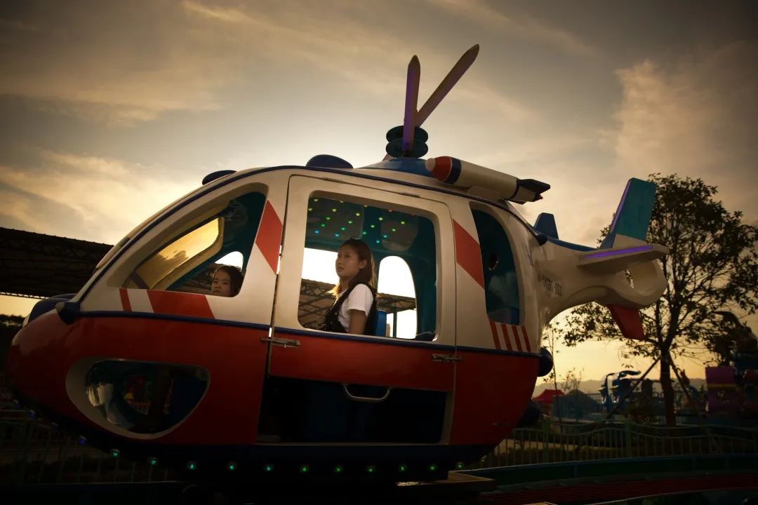 中华民俗欢乐谷游乐场,中华民俗欢乐谷蚩尤乐园秋千园