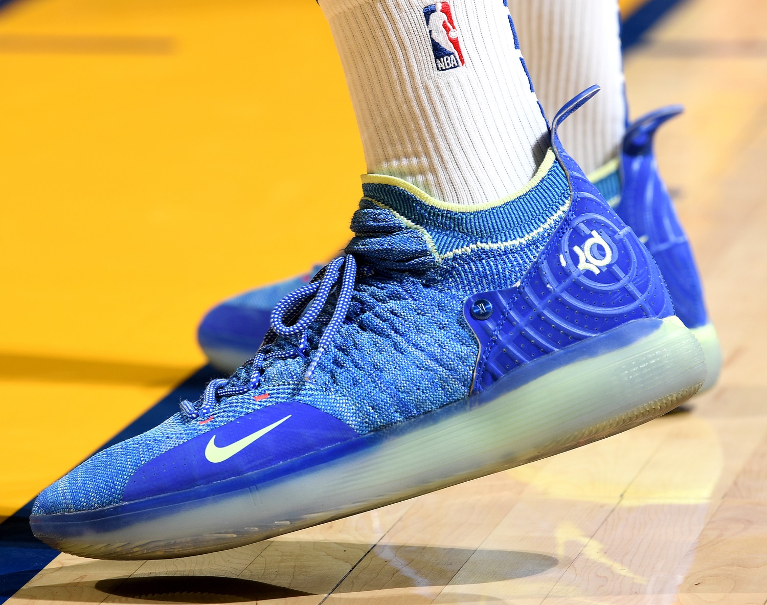 好看又好穿的潮鞋来啦,nba最好看的篮球鞋