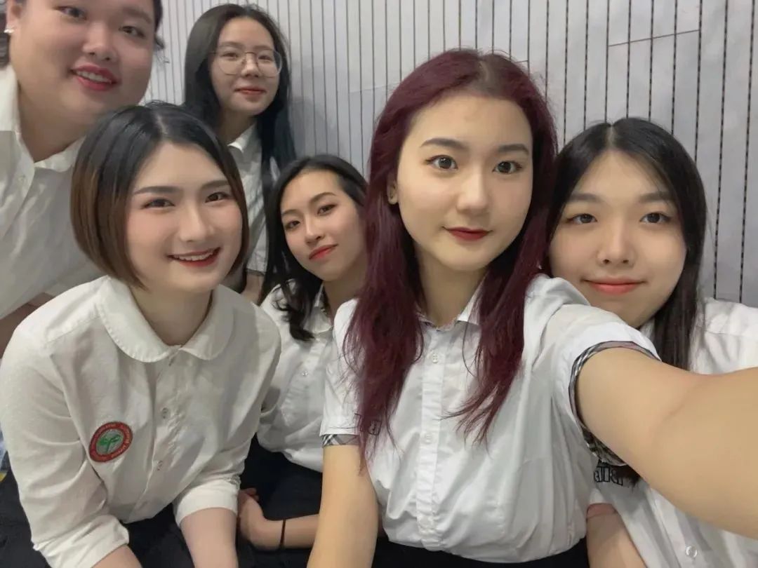 转新学校不适应,读了国际学校反而很迷茫