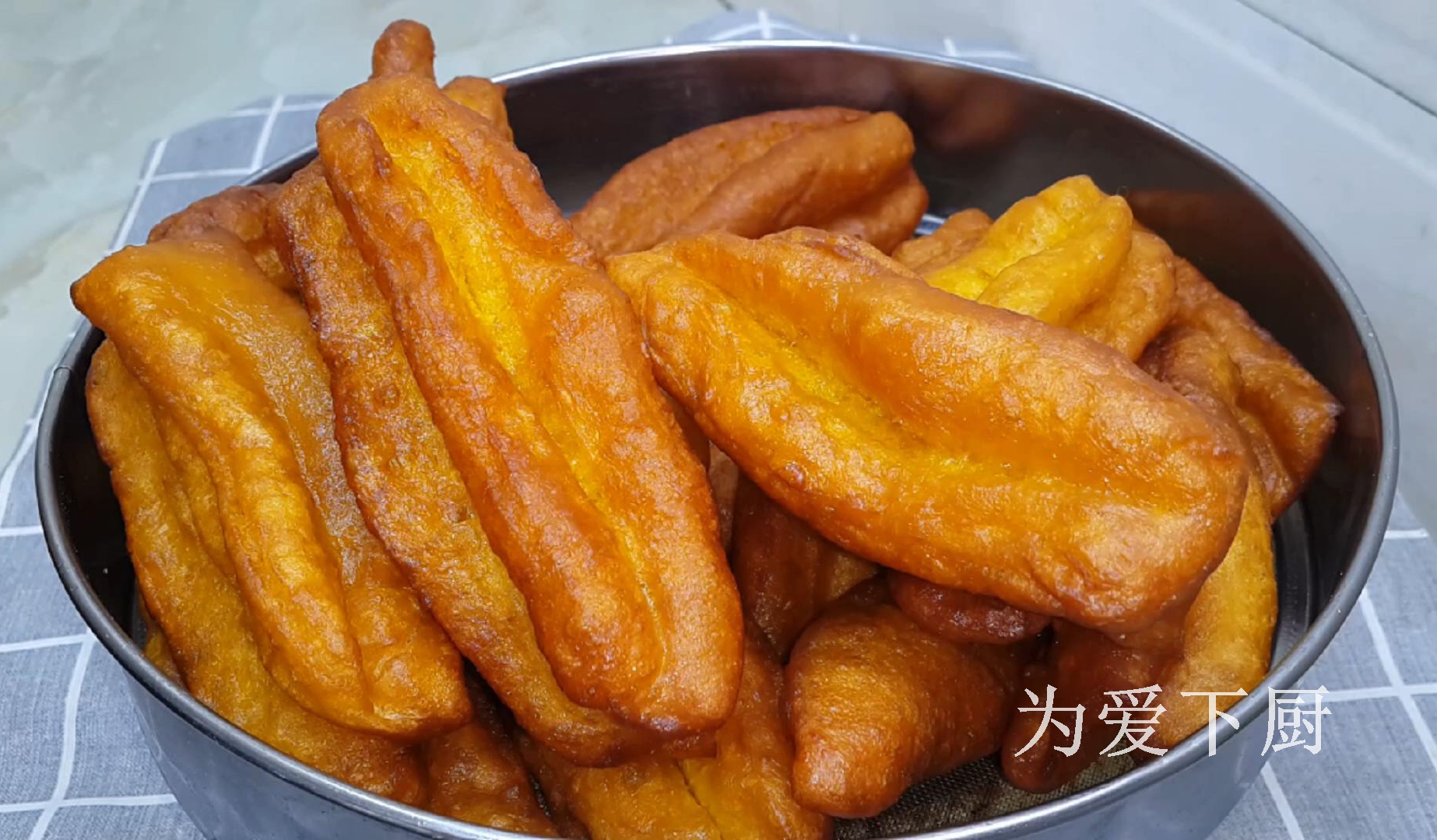 油条怎样吃才能最好吃,教你油条最正确的做法