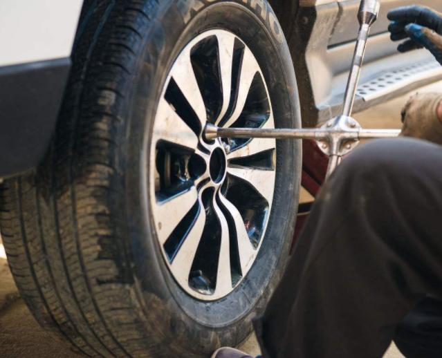 四个胎压不一样相差0.1可以吗,四个轮胎胎压不一致后轮2.4前轮2.5