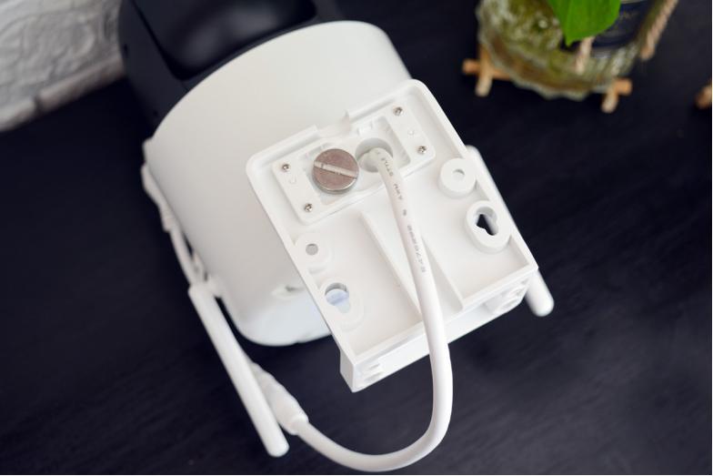 海康威视监控摄像头前面能碰吗,海康威视摄像头被小偷打破