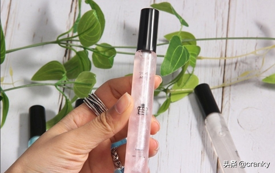 喂!不是吧!你还不进来看看啊?