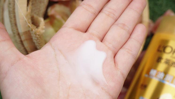 洗发水哪款蓬松不用护发素,超简单洗头法只用洗发水护发素