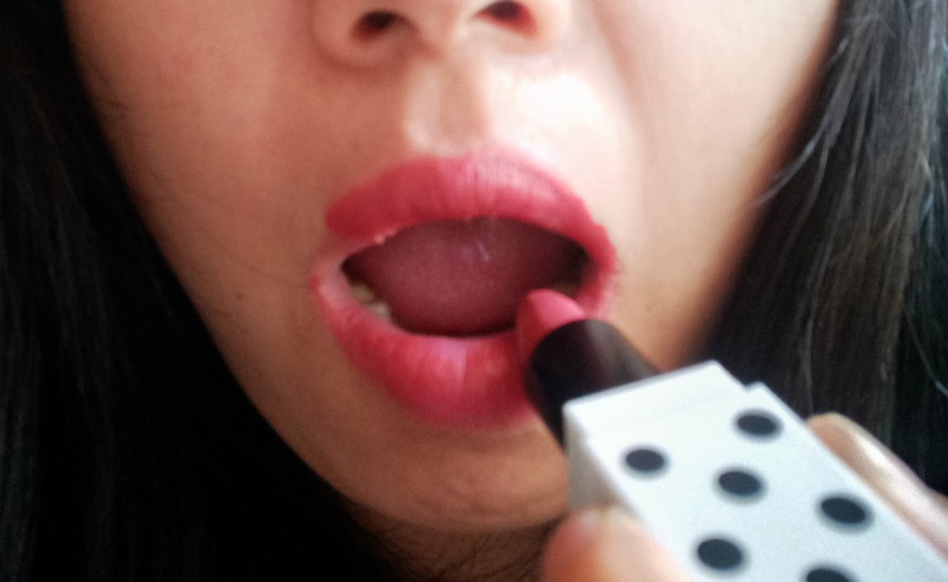 实用美妆小技巧摆脱手残 (美妆教程手残党日常)